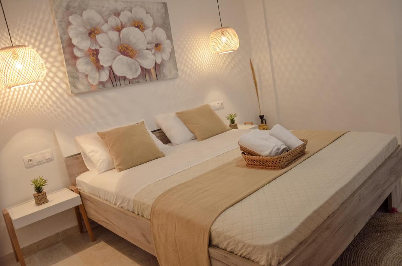 Vel Boutique Suites Agia Galini  Exterior photo